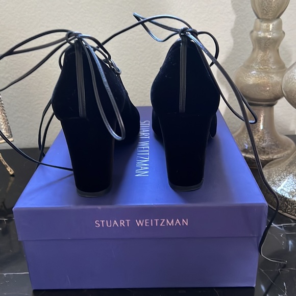 Stuart Weitzman Cordon mid heal black velvet lace ups - Picture 3 of 11
